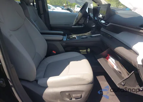 2025 Toyota Sienna Xle from USA, damaged, VIN 5TDYRKEC3SS226363